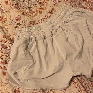 Lululemon Women’s Hotty Hot Short II